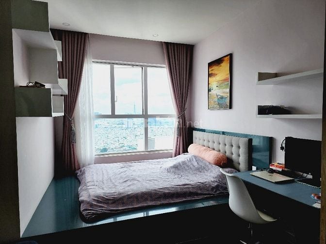 Chính chủ cho thuê căn hộ cao cấp Sunrise City View 
