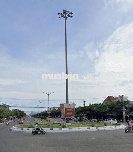 Mặt tiền Phạm Như Xương, khu vực kinh doanh nhiều
