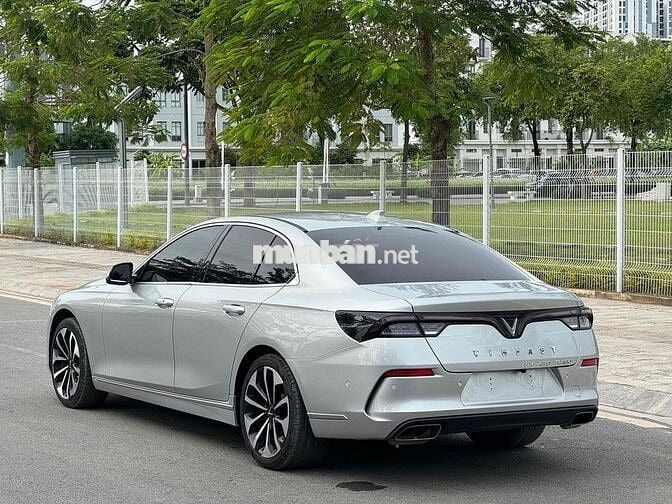 Lux A Premium 2021 đẹp xuất sắc giá cực rẻ