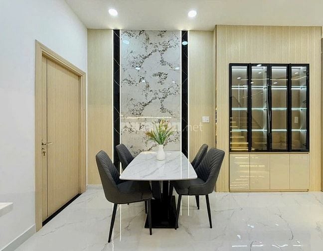 Bán nhà trung tâm Nguyễn Đình Chiểu, Q1 - Giá mềm chỉ 3TỶ890 - Hẻm 4M
