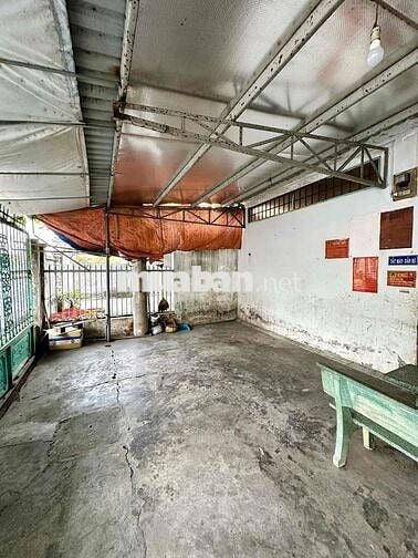 Cần bán dãy nhà trọ 400m2 đường Phước Toàn, Bến Lức, Long An
