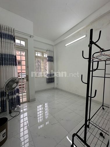 Cần bán gấp nhà quận5.  Để đi định cư nướcx ngoài 