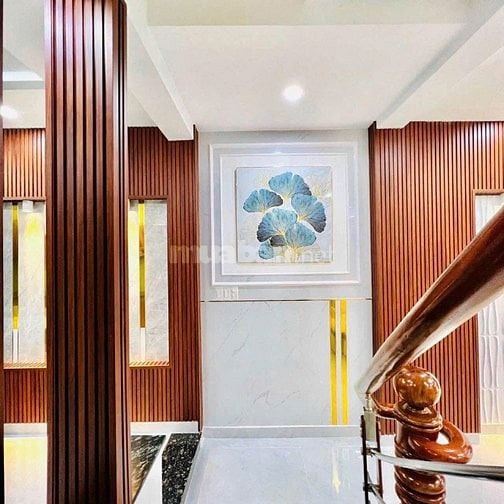 Cực hiếm! Chủ để lại giá mềm 4TỶ790 căn Phạm Văn Đồng, BT - 83m2