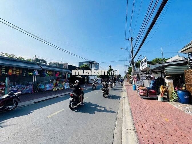 CHỦ GỬI BÁN NHANH LÔ ĐẤT 192m2 FULL THỔ NGAY TRUNG TÂM THỊ TRẤN CỦ CHI