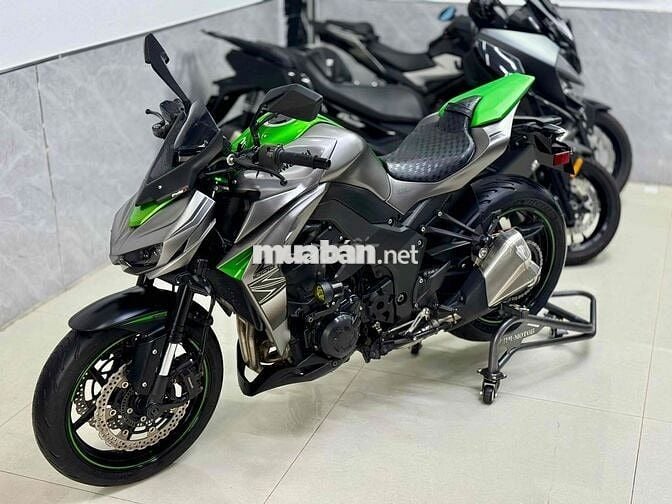 Kawasaki Z1000 model 2016 còn RẤT MỚI