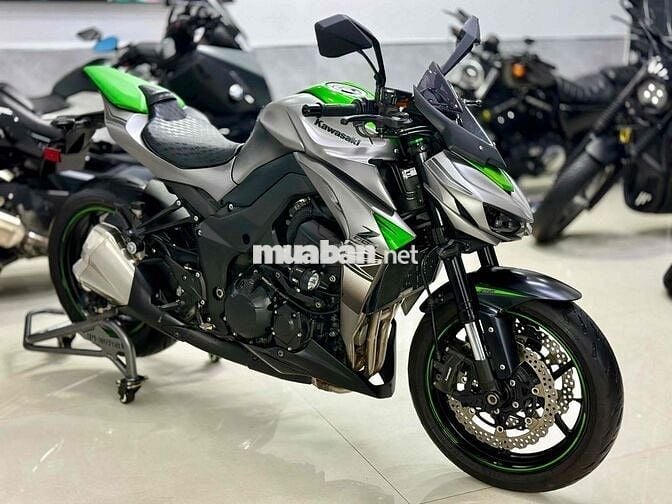 Kawasaki Z1000 model 2016 còn RẤT MỚI