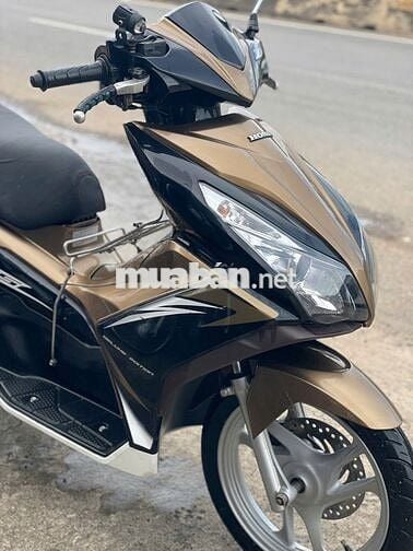 Xe máy Honda Air Blade Deluxe Edition 2013