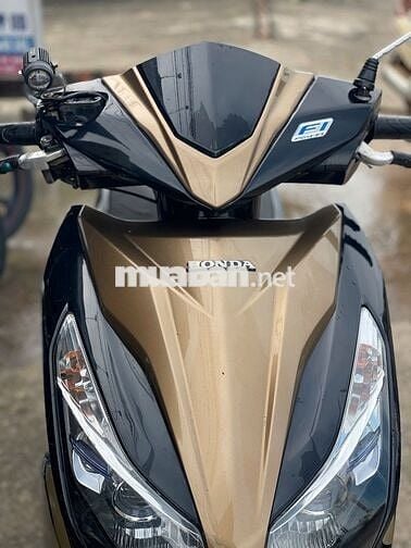 Xe máy Honda Air Blade Deluxe Edition 2013