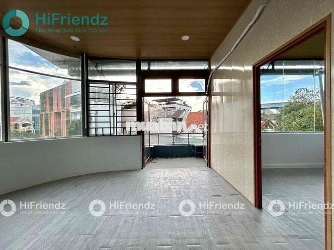 CHO THUÊ 2PN RỘNG 40M2 FULL NT NHÀ THANG MÁY NGAY SÂN BAY GIÁP PNHUAN