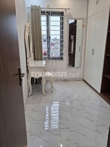 Bán căn hộ mini phố Xã Đàn, Đống Đa, DT 50m2, 2 PN, gần Hồ Ba Mẫu
