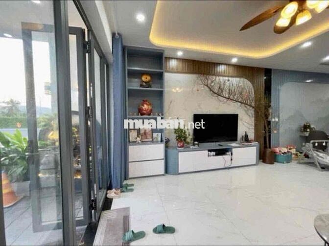 CHO THUÊ nhà KĐT Mỹ Gia gói 8 đối diện công viên, full nội thất