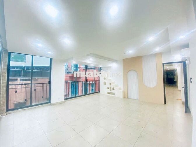 🏢 CHO THUÊ VĂN PHÒNG TẦNG 4 – 130 ĐỐNG ĐA, TRỐNG SẴN VÀO NGAY