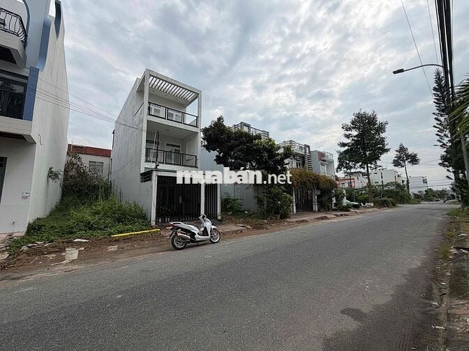 BÁN NỀN VỊ TRÍ ĐẸP TRỤC THÔNG THOÁNG KDC LONG THỊNH GẦN BV HOÀN MỸ 586