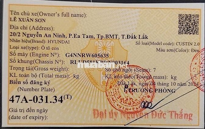 Hyundai Custin 2.0T 2024, đen, đã sử dụng.
