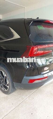 Hyundai Custin 2.0T 2024, đen, đã sử dụng.