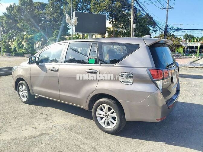 Innova 2019 - 93000 km
