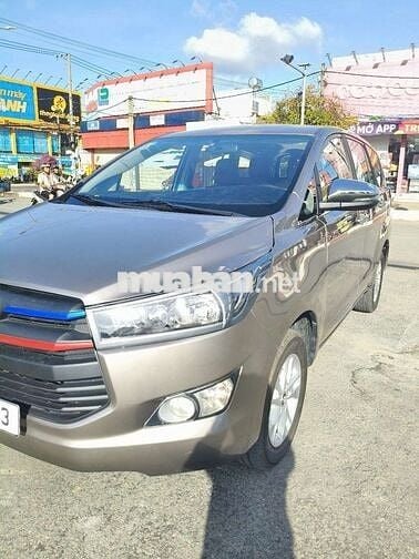 Innova 2019 - 93000 km