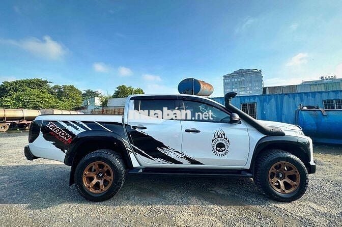 Mitsubishi Triton 2021 Athlete 2 Cầu Số Tự Động