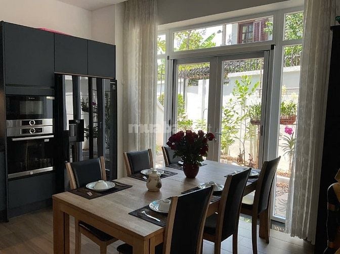 Bán nhà biệt thự Khang Điền Merita đường Liên Phường Q9 gần chợ 155m2