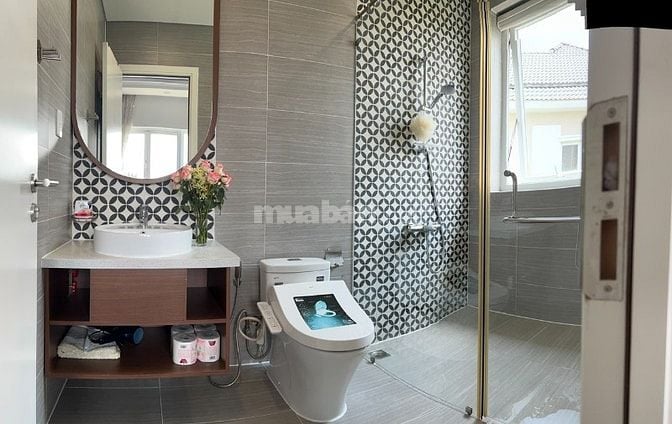 Bán nhà biệt thự Khang Điền Merita đường Liên Phường Q9 gần chợ 155m2
