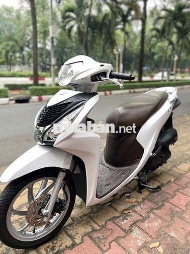 Xe máy Honda Vision 2016 màu trắng