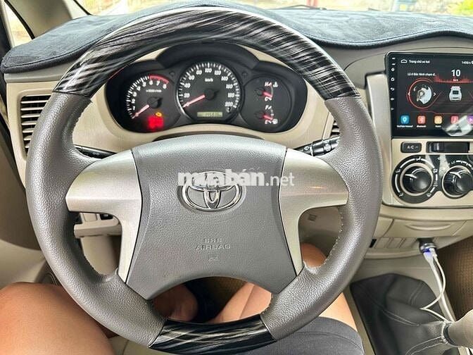 TOYOTA INNOVA 2016 MT