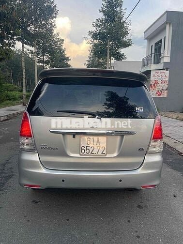 Toyota Innova 2010 G - 200000 km