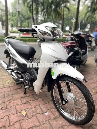 Xe máy Honda Wave A 2023 màu trắng
