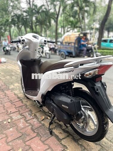 Xe máy Honda Vision 2016 màu trắng
