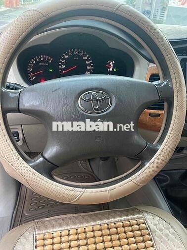 Toyota Innova 2010 G - 200000 km