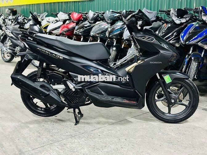 XE MÁYTHANH TÙNG_AIR BLADE 125 ĐEN NHÁM 4VAL 2025