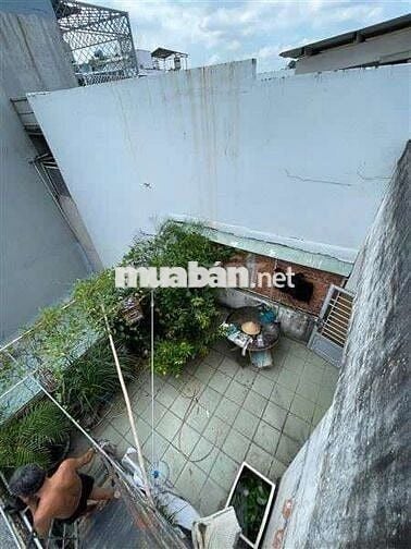 NHÀ MẶT TIỀN LÊ LƯ ( 6,4m x 27m) TÂN PHÚ VỊ TRÍ TRUNG TÂM