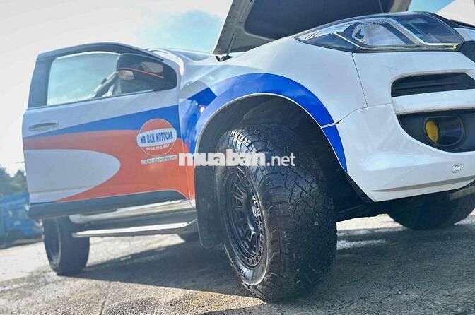 2 Cầu Số Tự Động Máy Dầu COLORADO Highcountry 2020