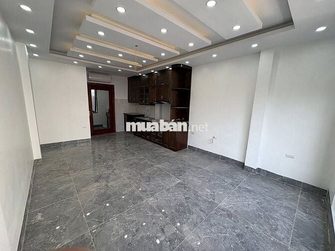 BÁN NHÀ Ở HOÀNG QUỐC VIỆT - NHÀ PHÂN LÔ 7 TẦNG THANG MÁY - NGÕ THÔNG