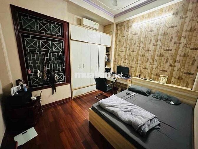 Siêu Phẩm Trần Quốc Hoàn – Phân Lô – Vỉa Hè – Ô Tô Vào Nhà