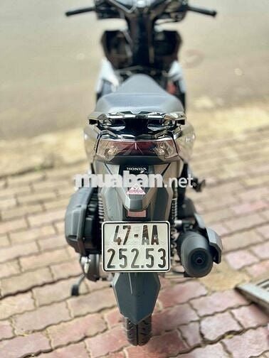AB 2025 Khách Mới Dắt Head Ra 1 Tháng Mới 99%