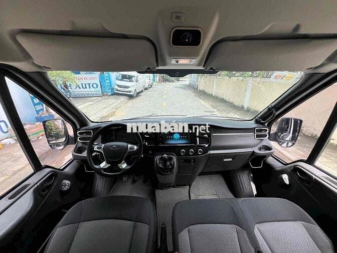 Ford Transit VAN 2022 6 chỗ đi được giờ cấm tải