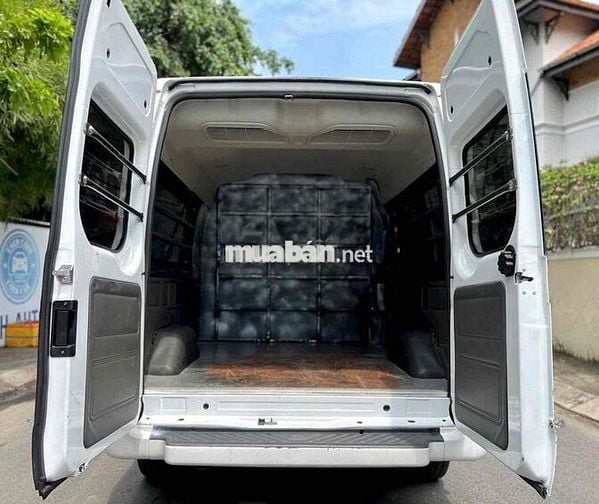 Ford Transit VAN 2022 6 chỗ đi được giờ cấm tải