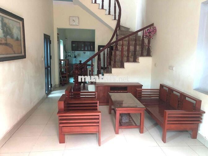 Nhà nguyên căn phố Bắc Cầu, 2 phòng ngủ điều hoà