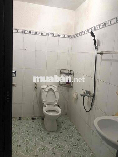 Nhà nguyên căn phố Bắc Cầu, 2 phòng ngủ điều hoà