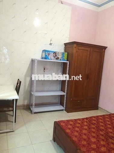 Nhà nguyên căn phố Bắc Cầu, 2 phòng ngủ điều hoà