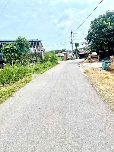 GIÁ TỐT CHO ĐẤT Ở TRẢNG BÀNG. SÁT TRƯỜNG HỌC. 157M2. THỔ ĐỦ. SHR