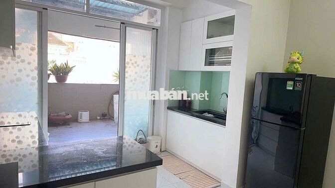 Bán căn hộ saigonres Nguyễn Kim 2PN nhà sửa đẹp có sân rộng