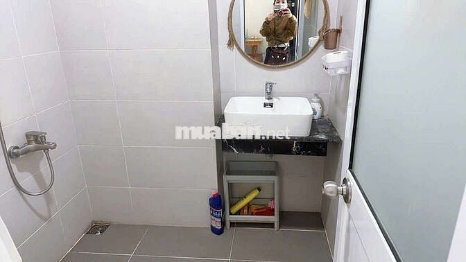 Bán căn hộ saigonres Nguyễn Kim 2PN nhà sửa đẹp có sân rộng