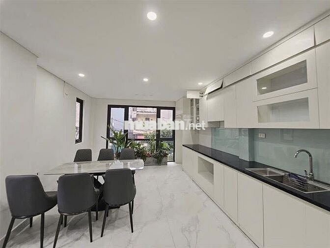 Em đang cần bán gấp nhà Lê Lợi,HĐ,mới xây,45m,5t có thang máy,nhỉnh 9t