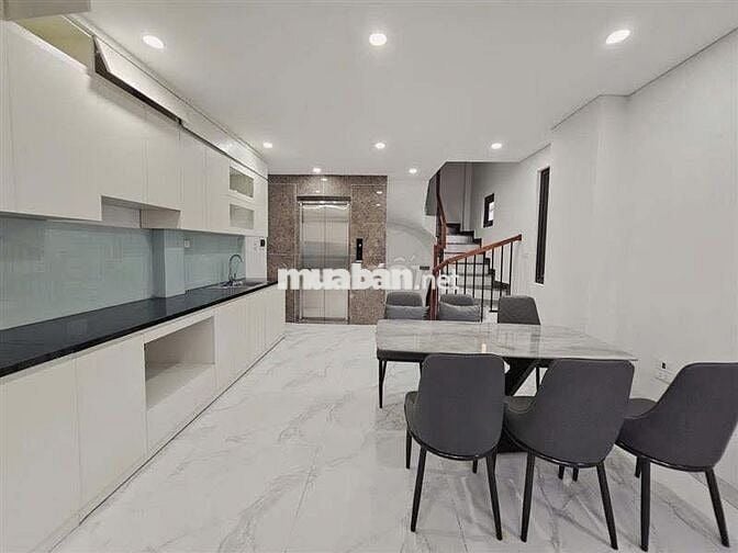 Em đang cần bán gấp nhà Lê Lợi,HĐ,mới xây,45m,5t có thang máy,nhỉnh 9t
