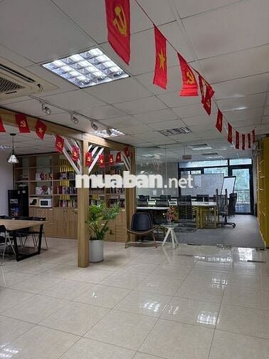 Cho thuê văn phòng đẹp, hiện đại tại Nguyễn Hy Quang- Đống Đa,giá hời