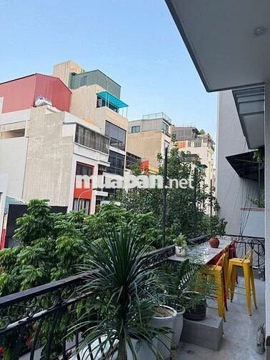 Cho thuê văn phòng đẹp, hiện đại tại Nguyễn Hy Quang- Đống Đa,giá hời