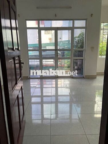 Việt Hưng - Nguyên Căn 65m2 Sân Vườn - 1Triệu