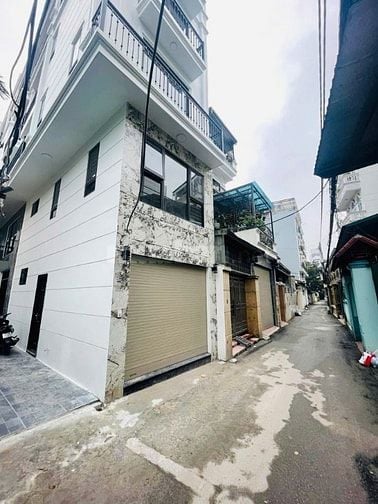 BÁN NHÀ 6 tầng CÓ THANG MÁY ngõ 321 Bát Khối, Long Biên